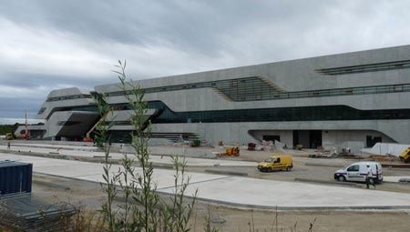 A Montpellier, Zaha Hadid achève "Pierres vives"