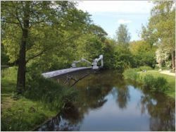 Un futur pont imprimé en 3D à l'aide de bras robotiques