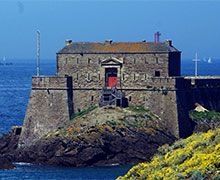 Un fort de Vauban sur une île bretonne loué via AirBnB