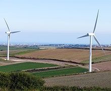 La loi de transition énergétique détricotée par deux textes