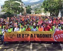 Patrons et salariés dans la rue contre l'agonie du BTP