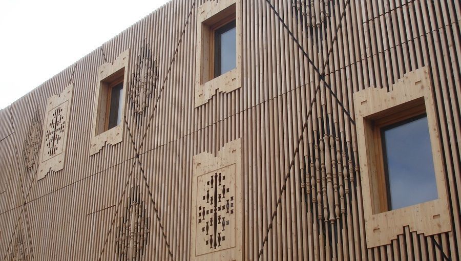 Façade bois d'inspiration industrielle pour AAVP Architecture