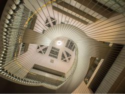 L'escalier de la bibliothèque de Strasbourg, un ouvrage monumental