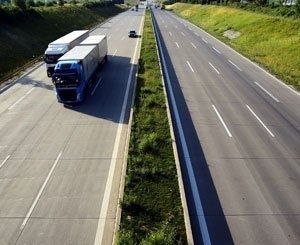 "Gilets jaunes" : les transporteurs routiers dénoncent une surfacturation des trajets sur autoroutes