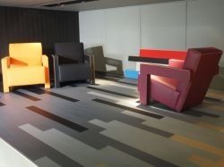 Un parquet paré de couleurs inventées par Le Corbusier