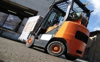 Manitou prévoit une activité stable en 2014