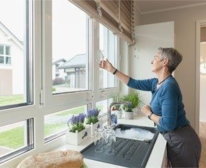 ABUS lance une nouvelle solution pour sécuriser les fenêtres contre les cambriolages
