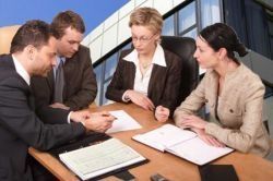 Les conseils d'administration devront se féminiser lentement mais sûrement