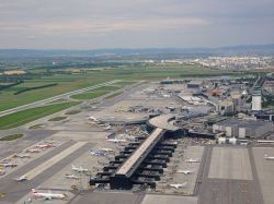 Pas de 3e piste d'aéroport à Vienne pour lutter contre le réchauffement global