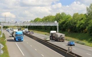 Le péage transit poids lourds repoussé aux premiers mois de 2015