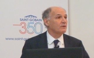 Saint-Gobain vise une amélioration de ses résultats en 2015