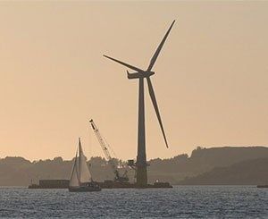 Pour la première fois dans les eaux françaises, une éolienne produit de l'électricité