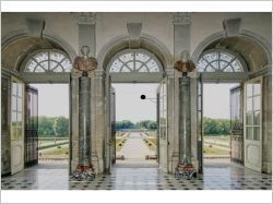 Les arcades du château de Vaux le Vicomte retrouvent leur transparence