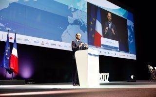 Energies marines : Edouard Philippe reconnaît un certain " retard " en France