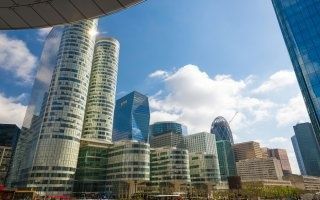 Qui doit financer la rénovation de la Défense ?