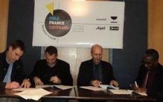 Quatre acteurs de l'équipement s'unissent autour de Pôle France Coffrage