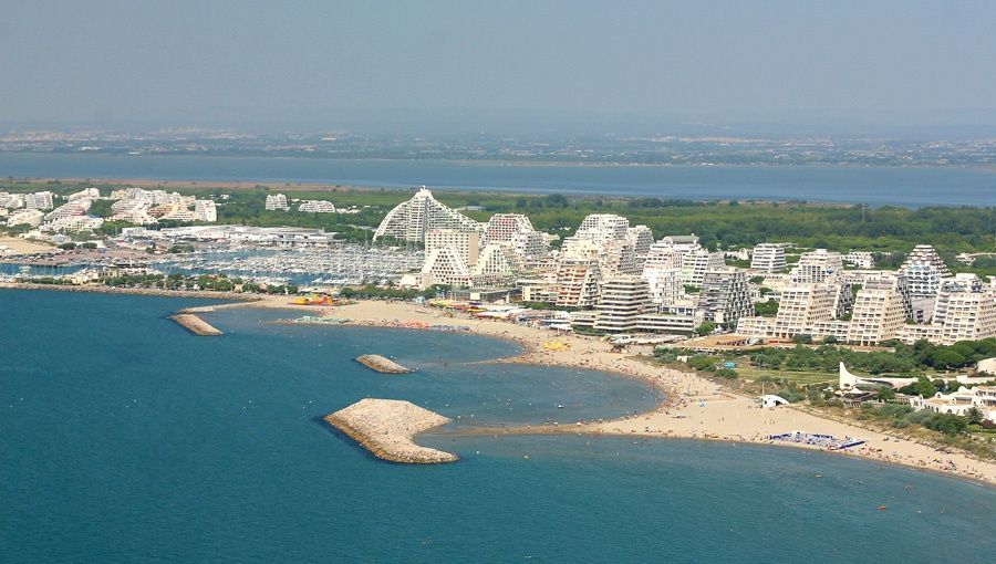 La Grande Motte : de la station balnéaire à la ville durable