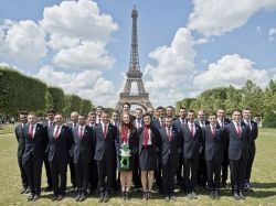Les 27 de l'équipe de France des métiers présentés au ministère du Travail
