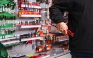 Un réseau de voleurs spécialisés dans l'outillage professionnel démantelé dans le sud