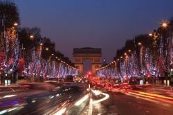 Les Champs-Elysées reviennent en pole position en Europe
