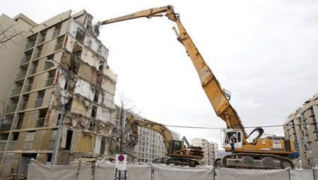 Urbanisme : précisions concernant la démolition d'un immeuble menaçant ruine