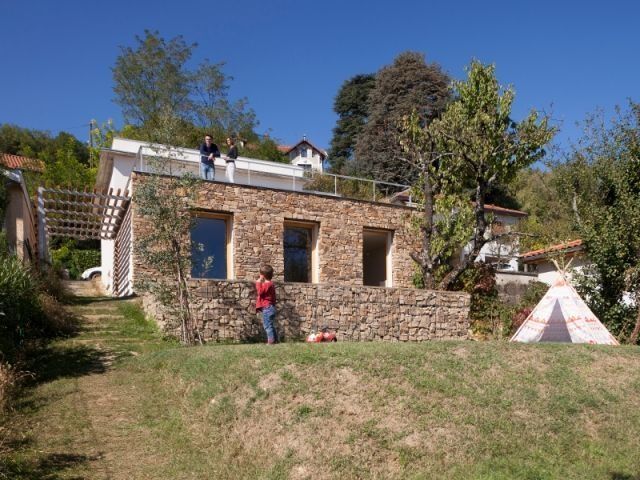 Rénovée et agrandie, une maison de 50 m2 révèle son caractère brut