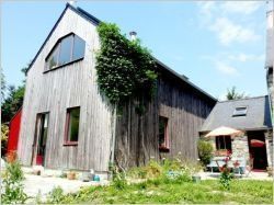 Une maison d'hôte fait cohabiter béton, bois et pierre