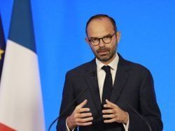 Le premier ministre lance un plan ambitieux de simplification des normes