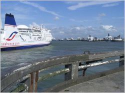 Un recours contre le projet Calais port 2015