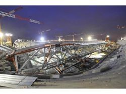 La toiture du nouveau stade de Lille enfin levée