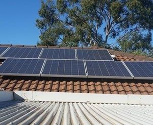 Vers une charte des bonnes pratiques contre les arnaques lors de l'installation de panneaux solaires