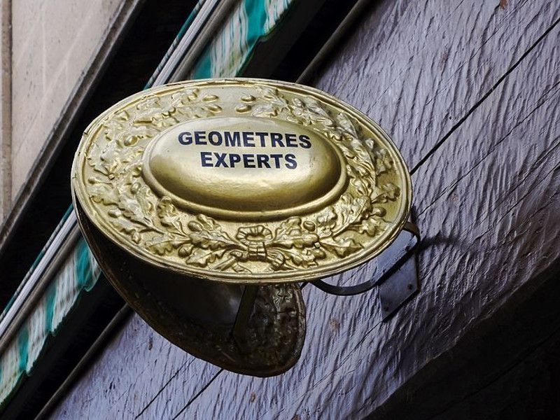 Géomètres-experts et topographes : la guerre est déclarée