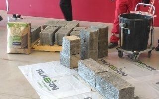Construction durable : Ciments Calcia et Alkern conçoivent un bloc porteur en béton de miscanthus