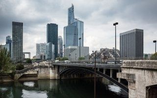 Île-de-France : investissements en chute libre dans l'immobilier d'entreprise