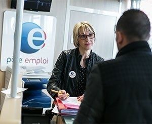 Bientôt des sanctions pour les entreprises "qui remettent les mêmes personnes au chômage"