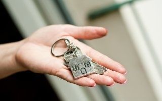 Prêter un logement n'est pas faire un cadeau