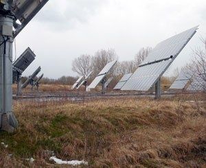 L'Ukraine inaugure sa première centrale solaire à Tchernobyl