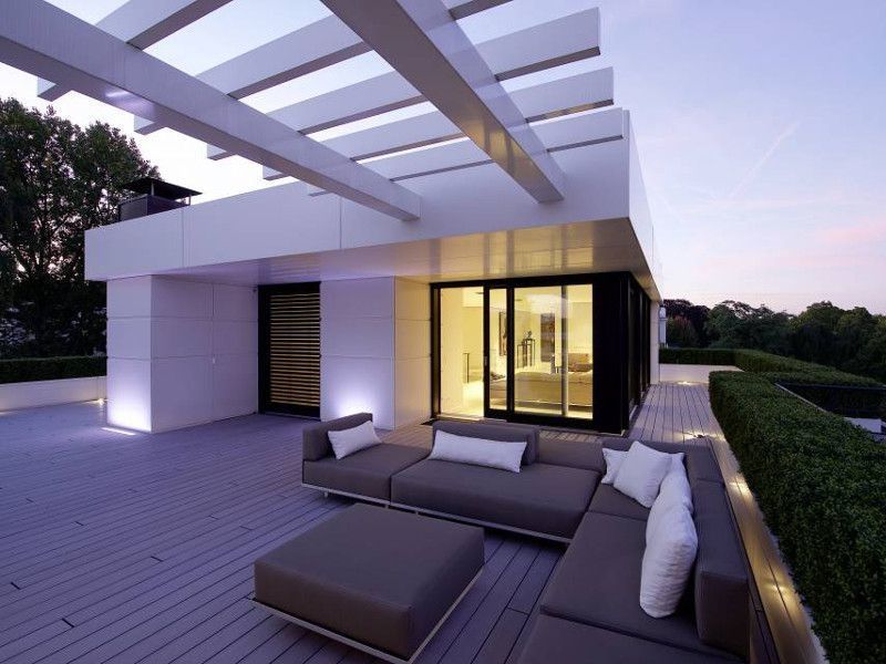 Un penthouse des années 70 s'offre une rénovation contemporaine