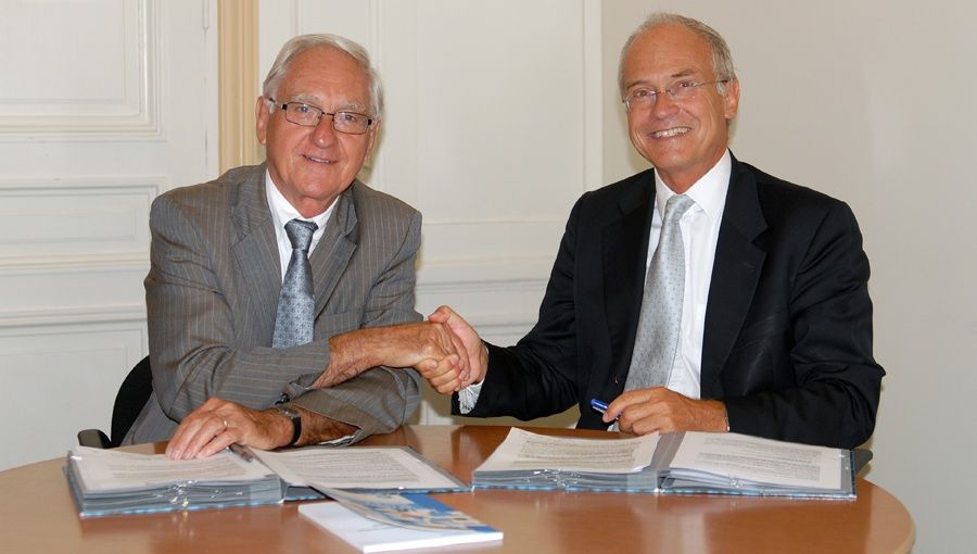 Qualibat et le CSTB signent une convention de partenariat pour l'accès au "Corpus Qualibat"