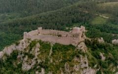 Puilaurens : un château cathare illuminé de LED