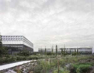 Campus EDF à Saclay : 3 strates de béton et de verre