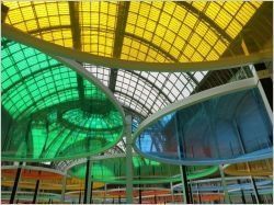 Sous les ombrelles de Daniel Buren (diaporama)