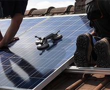 Bruxelles veut supprimer graduellement ses mesures contre les exportations chinoises de panneaux solaires