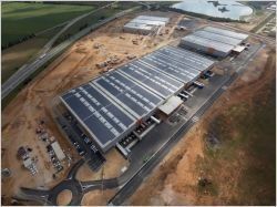 Un grand parc logistique équipé de toitures photovoltaïques