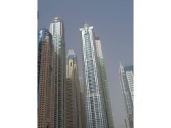 Un gratte-ciel s'embrase à Dubaï sans faire de victime