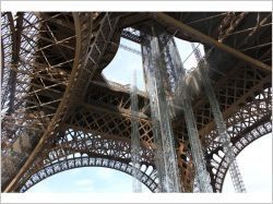 La Tour Eiffel en chantier se veut plus attractive et écologique (diaporama)