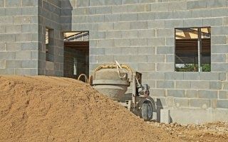 Une activité toujours morne dans la construction de logements