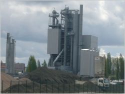 Le préfet du Val-de-Marne a le bitume dans le nez