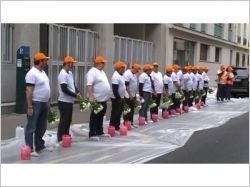 Hommages aux morts du BTP devant le siège de la FFB