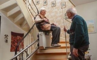" Bien vieillir chez soi " : la Fédération des ascenseurs publie un guide sur l'adaptation des logements